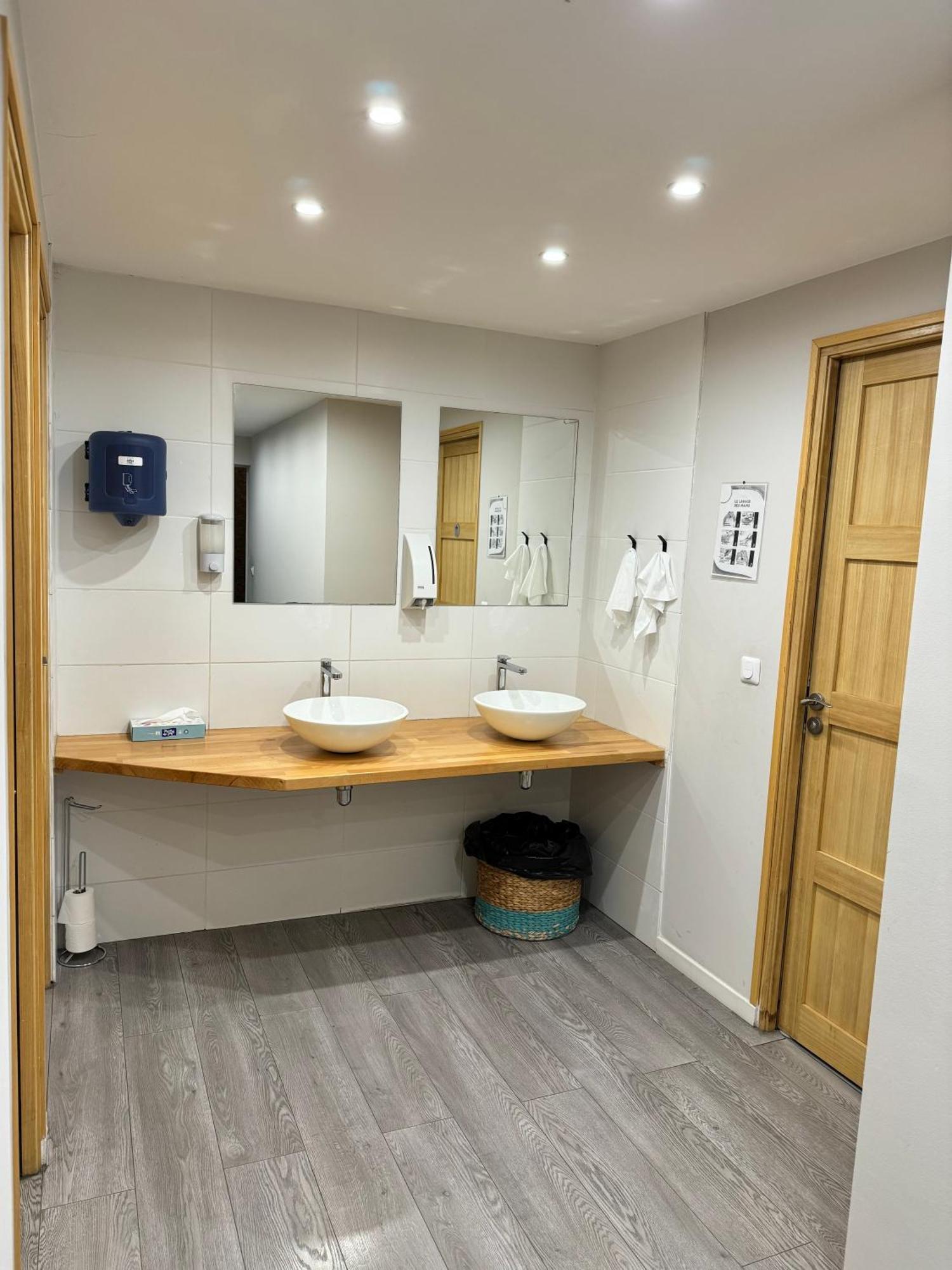 Worldroom Chambre Privee Avec Espace Commun 페르피냥 객실 사진