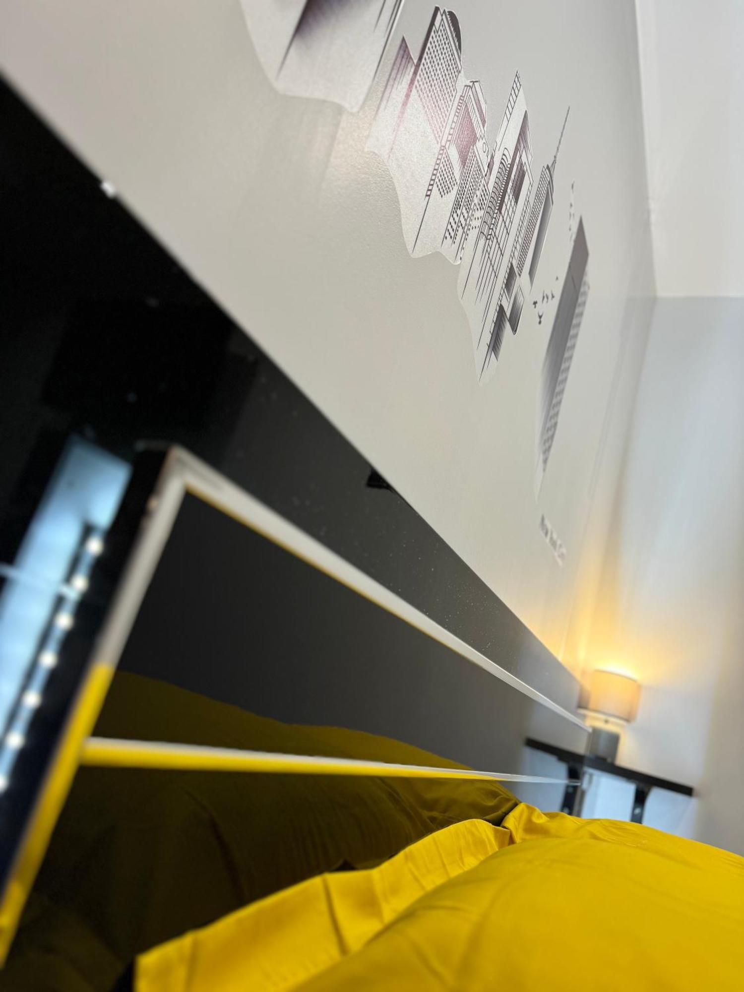 Worldroom Chambre Privee Avec Espace Commun 페르피냥 외부 사진