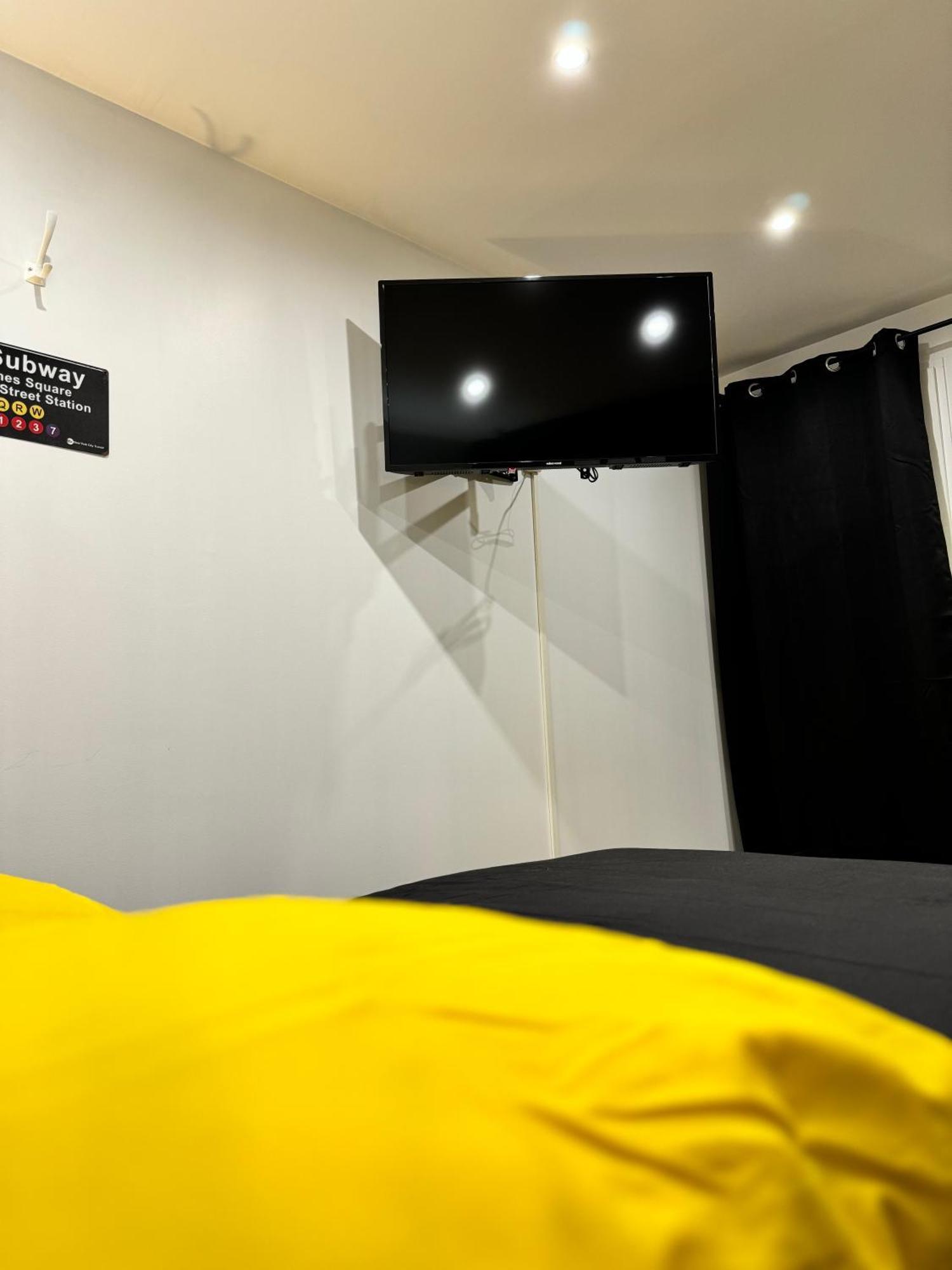 Worldroom Chambre Privee Avec Espace Commun 페르피냥 외부 사진